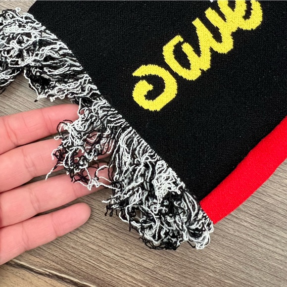 MO&Co. Women's Pullover Save the Mermaid Sleeve Black Size Medium - Picture 5 of 13